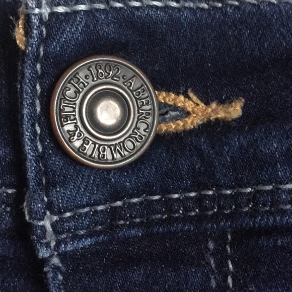 Abercrombie & Fitch jean shorts - Picture 2 of 5